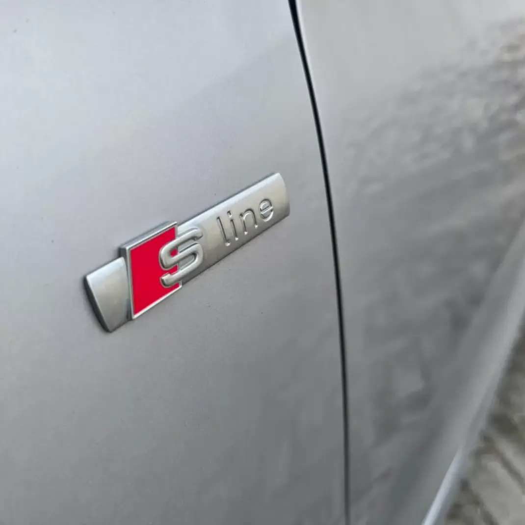 Audi A1 Sportback 2014 - 13750 EUR, 148778 km - AUTO.MOTO.pt - 148778km - foto 18 de 18
