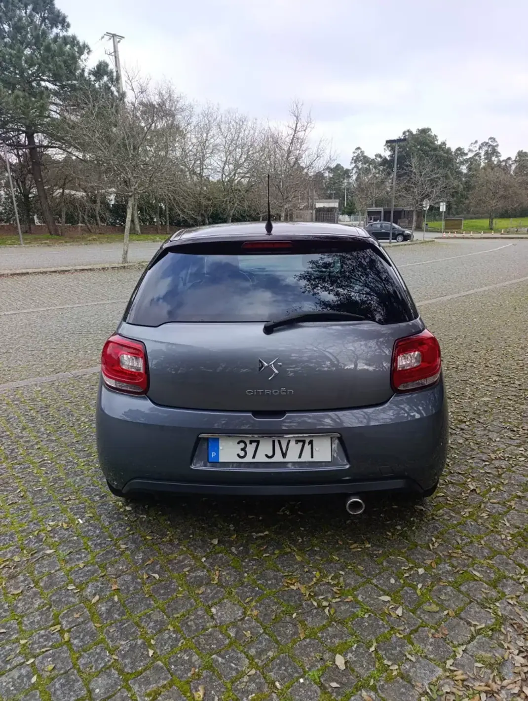 Citroën DS3 2010 - 8850 EUR, 135938 km - AUTO.MOTO.pt - 135938km - foto 5 de 12