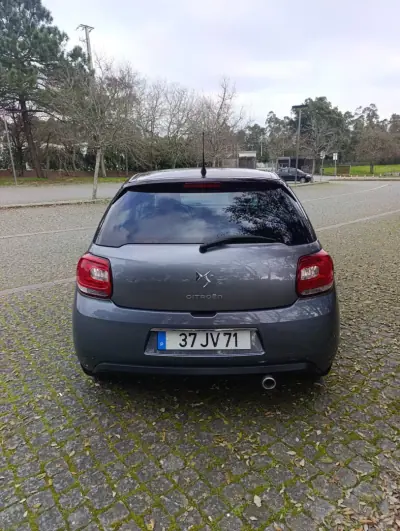 Citroën DS3 2010 - 8850 EUR, 135938 km - AUTO.MOTO.pt - 135938km - foto 5 de 12