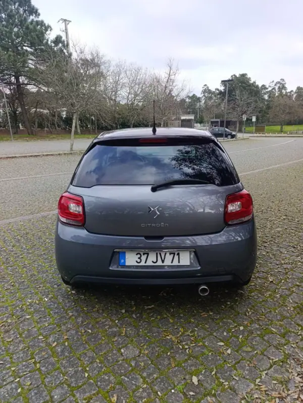 Citroën DS3 2010 - 7200 EUR, 135938 km - AUTO.MOTO.pt - 135938km - foto 5 de 12