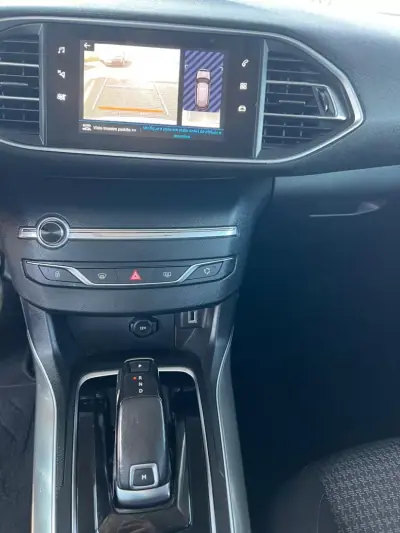 Peugeot 308 SW 2021 - 15500 EUR, 148785 km - AUTO.MOTO.pt - 148785km - foto 9 de 12