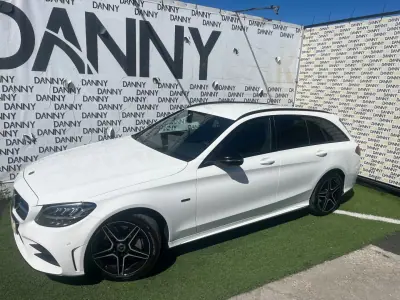 Mercedes-Benz C 300 2021 - 29990 EUR, 166000 km - AUTO.MOTO.pt - 166000km - foto 1 de 16