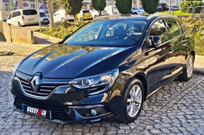 Renault Mégane Sport Tourer 2017 - 11500 EUR, 150000 km - AUTO.MOTO.pt - 150000km - foto 3 de 20