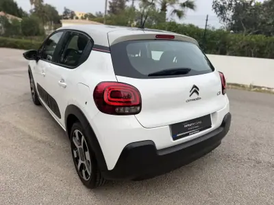 Citroën C3 2018 - 9999 EUR, 90000 km - AUTO.MOTO.pt - 90000km - foto 8 de 13