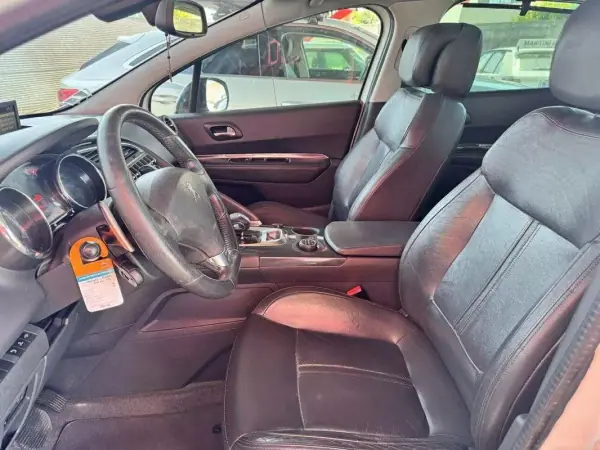 Peugeot 3008 2012 - 9250 EUR, 280000 km - AUTO.MOTO.pt - 280000km - foto 8 de 18