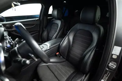 Mercedes-Benz GLC 300 2020 - 44000 EUR, 147000 km - AUTO.MOTO.pt - 147000km - foto 17 de 18