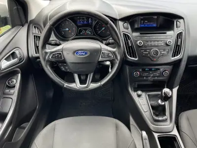 Ford Focus SW 2016 - 10490 EUR, 154200 km - AUTO.MOTO.pt - 154200km - foto 9 de 20