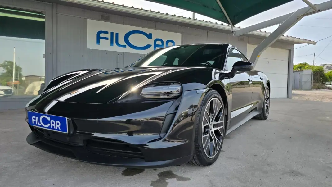 Porsche Taycan 2021 - 54500 EUR, 141090 km - 141090km - foto 13 de 30