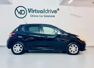 Peugeot 208 2014 — foto 5 de 48