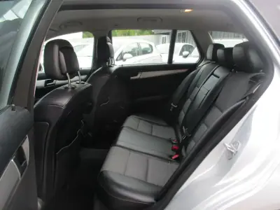 Mercedes-Benz C 220 2012 - 13500 EUR, 260000 km - 260000km - foto 18 de 21