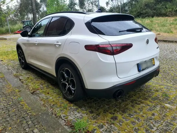 Alfa Romeo Stelvio 2020 - 31500 EUR, 48500 km - AUTO.MOTO.pt - 48500km - foto 5 de 31