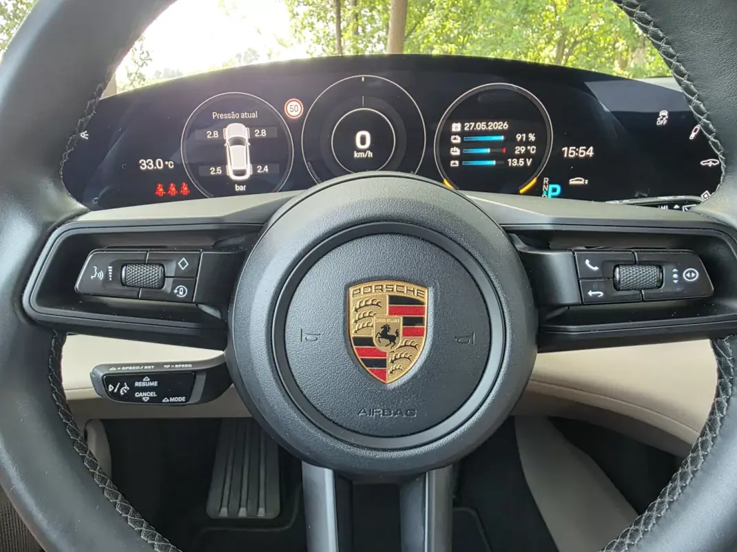 Porsche Taycan Cross Turismo 2021 - 65499 EUR, 59000 km - AUTO.MOTO.pt - 59000km - foto 35 de 40