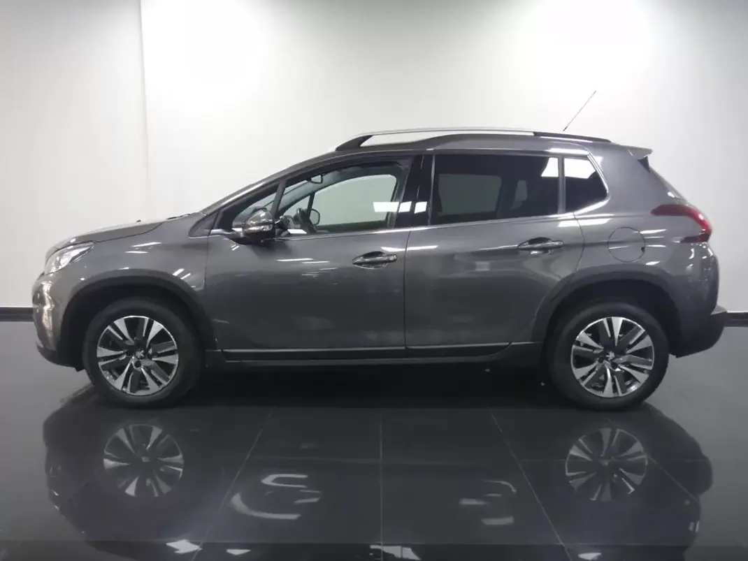 Peugeot 2008 2018 - 10250 EUR, 109000 km - 109000km - foto 5 de 21