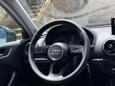 Audi A3 Limousine 2017 - 16990 EUR, 203000 km - AUTO.MOTO.pt - 203000km - foto 14 de 21