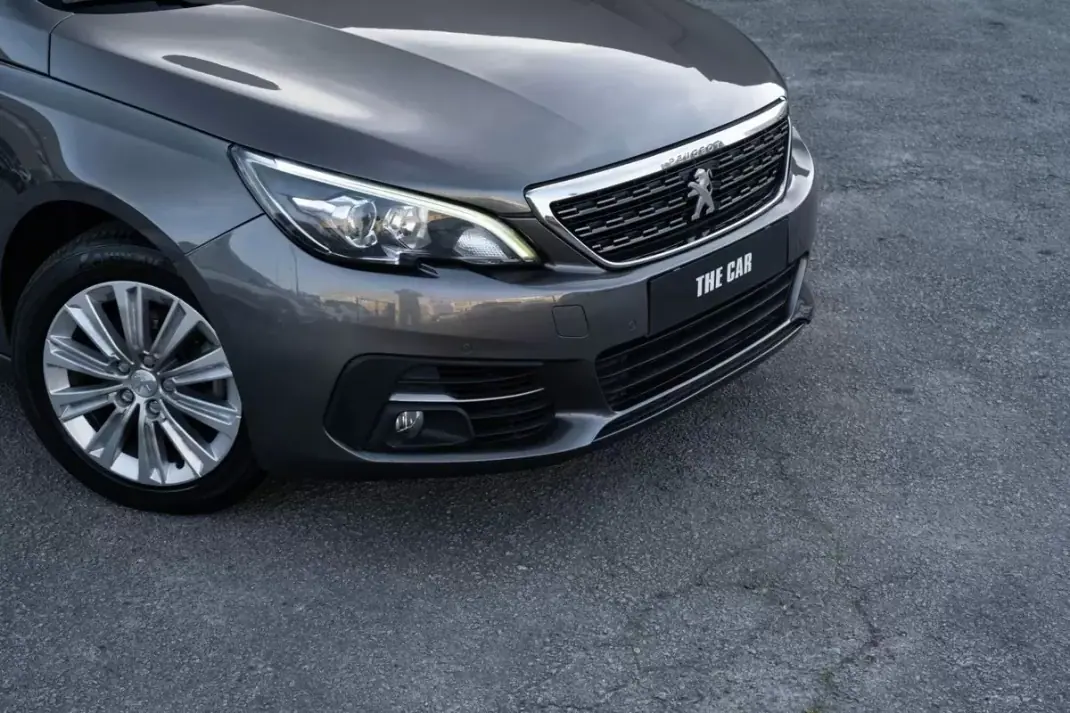 Peugeot 308 SW 2018 - 11999 EUR, 206516 km - AUTO.MOTO.pt - 206516km - foto 5 de 30