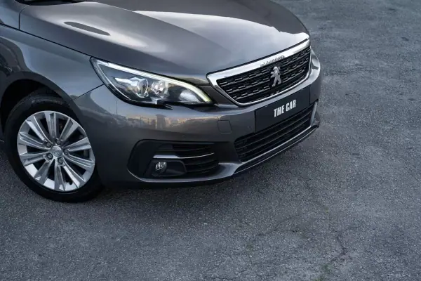 Peugeot 308 SW 2018 - 10999 EUR, 206516 km - AUTO.MOTO.pt - 206516km - foto 5 de 30