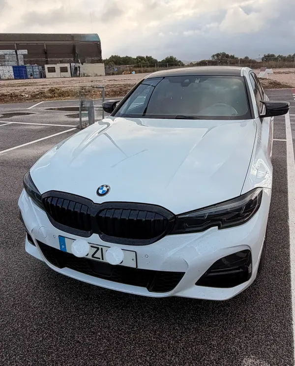 BMW 320 2019 - 29666 EUR, 138500 km - 138500km - foto 4 de 14