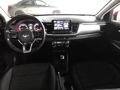 Kia Stonic 2021 - 14950 EUR, 29990 km - AUTO.MOTO.pt - 29990km - foto 32 de 33