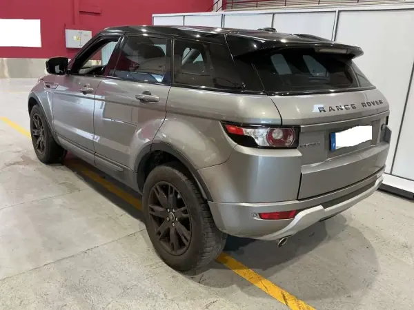 Land Rover Range Rover Evoque 2013 - 20900 EUR, 237200 km - AUTO.MOTO.pt - 237200km - foto 2 de 3