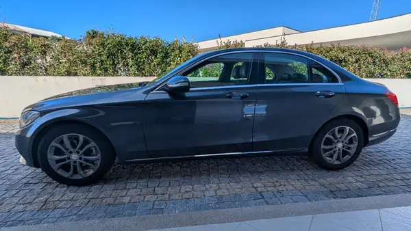 Mercedes-Benz C 200 2015 — foto 2 de 11