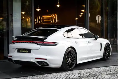 Porsche Panamera 2022 - 99950 EUR, 92267 km - AUTO.MOTO.pt - 92267km - foto 4 de 49