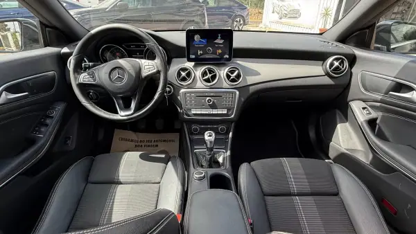 Mercedes-Benz CLA 180 2016 - 17990 EUR, 199000 km - AUTO.MOTO.pt - 199000km - foto 26 de 40