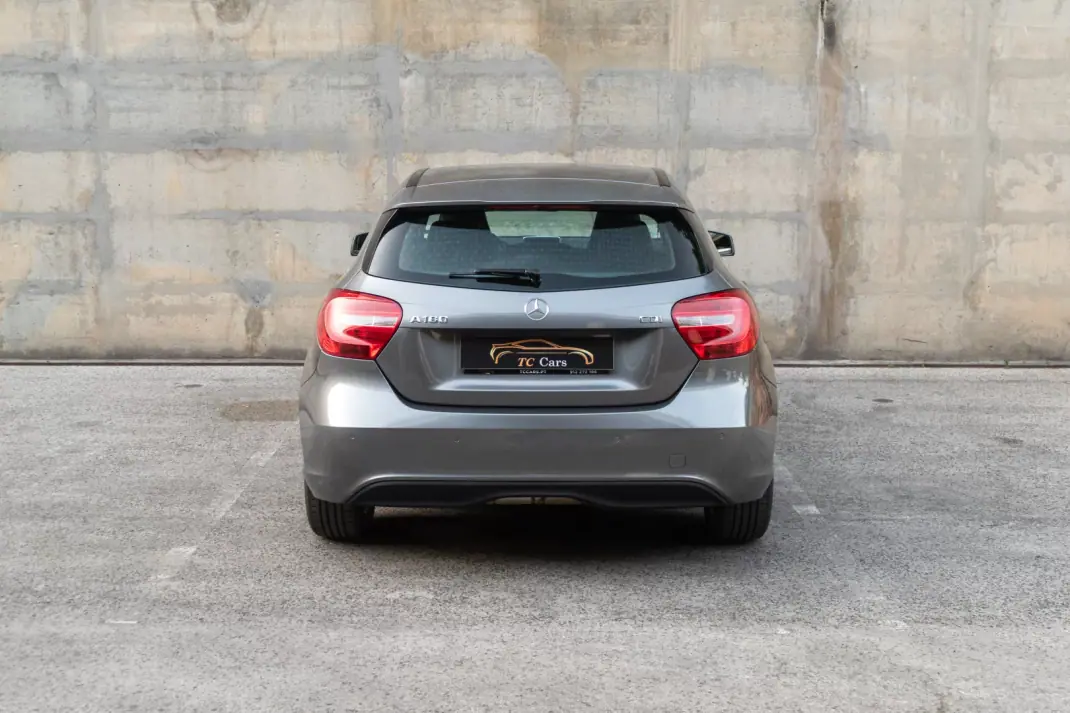 Mercedes-Benz A 180 2013 - 10990 EUR, 215000 km - AUTO.MOTO.pt - 215000km - foto 8 de 34