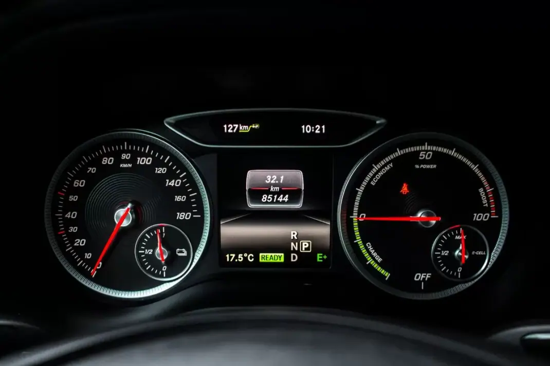 Mercedes-Benz B 250 2017 - 13990 EUR, 85144 km - AUTO.MOTO.pt - 85144km - foto 18 de 44