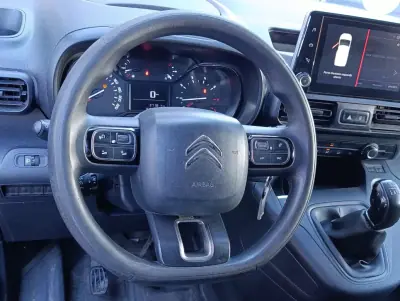 Citroën 2021 - 13900 EUR, 149852 km - AUTO.MOTO.pt - 149852km - foto 6 de 11