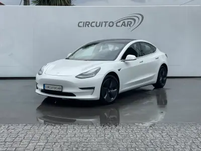Tesla Model 3 2020 - 25995 EUR, 80043 km - AUTO.MOTO.pt - 80043km - foto 42 de 43