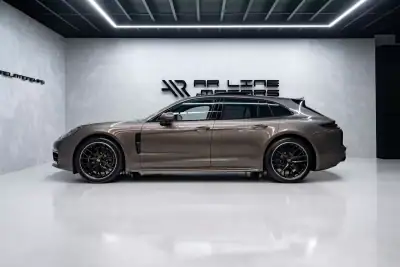 Porsche Panamera Sport Turismo 2018 - 69950 EUR, 133000 km - AUTO.MOTO.pt - 133000km - foto 15 de 60