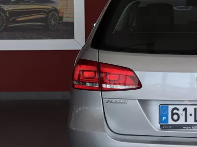 Volkswagen Passat Variant 2011 - 10990 EUR, 112945 km - 112945km - foto 9 de 20