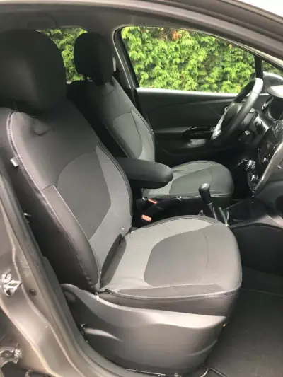 Renault Captur 2017 - 10900 EUR, 116000 km - 116000km - foto 26 de 32