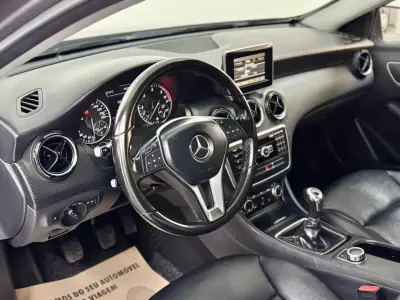 Mercedes-Benz A 180 2014 - 13750 EUR, 157000 km - AUTO.MOTO.pt - 157000km - foto 17 de 45