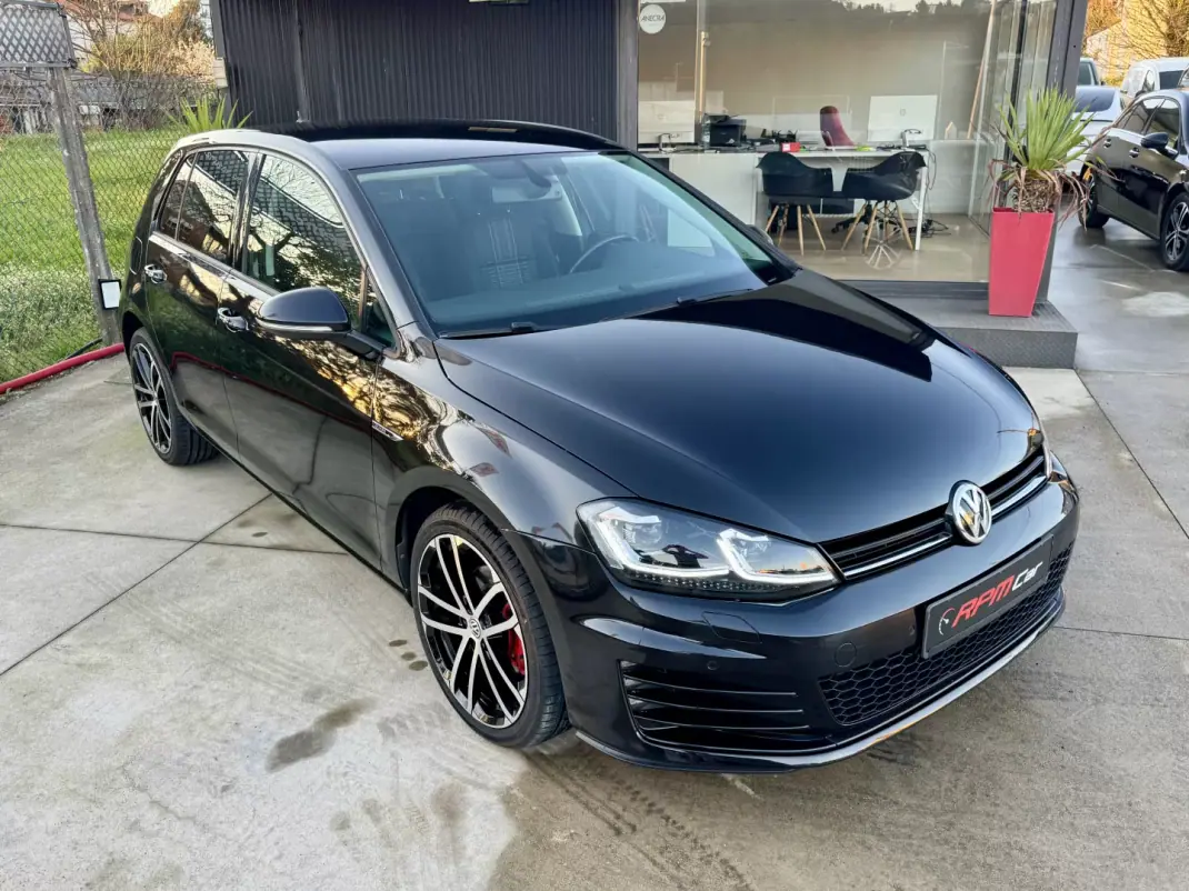 Volkswagen Golf 2015 - 15999 EUR, 180000 km - AUTO.MOTO.pt - 180000km - foto 6 de 24
