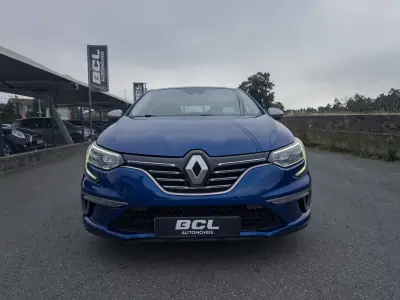 Renault Mégane 2018 - 15990 EUR, 117000 km - AUTO.MOTO.pt - 117000km - foto 2 de 48