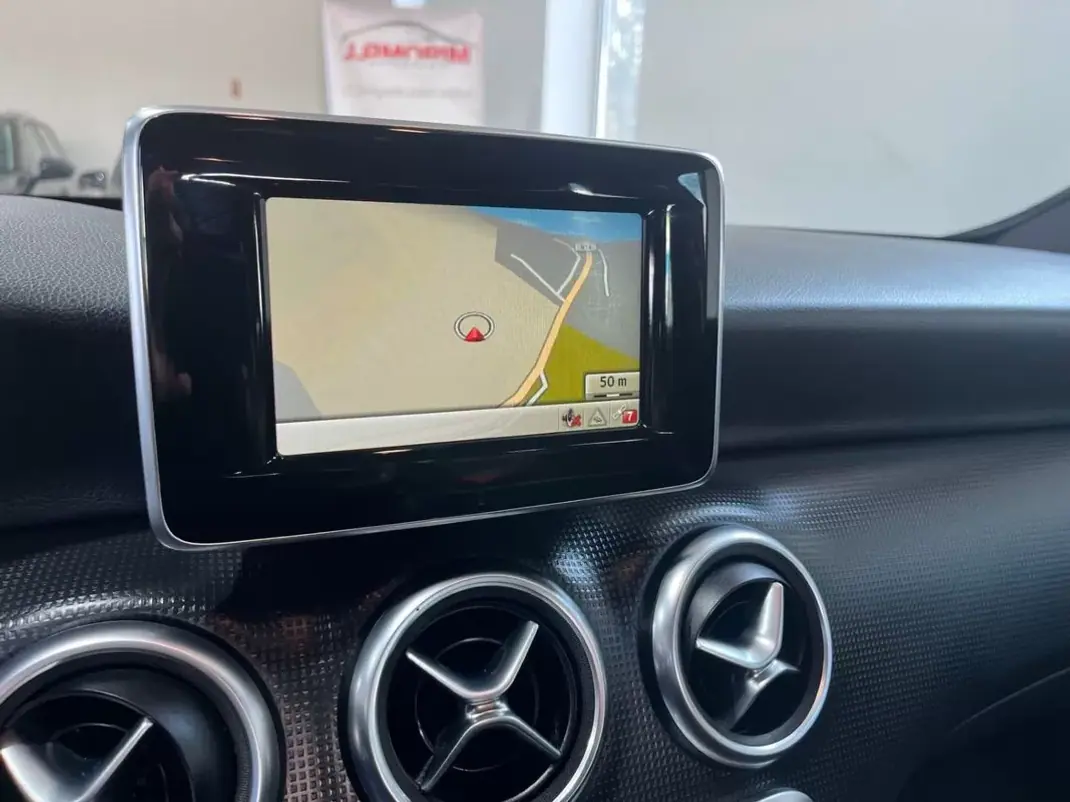 Mercedes-Benz A 180 2014 - 14999 EUR, 191121 km - AUTO.MOTO.pt - 191121km - foto 20 de 24