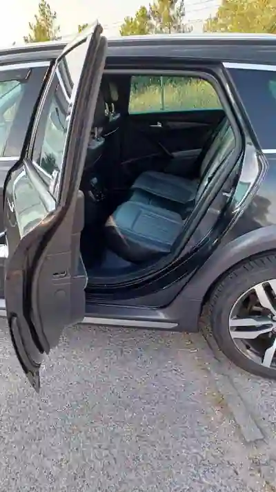 Peugeot 508 RXH 2014 - 7990 EUR, 324000 km - 324000km - foto 4 de 5