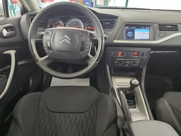 Citroën C5 Break 2013 - 7500 EUR, 228842 km - AUTO.MOTO.pt - 228842km - foto 6 de 17