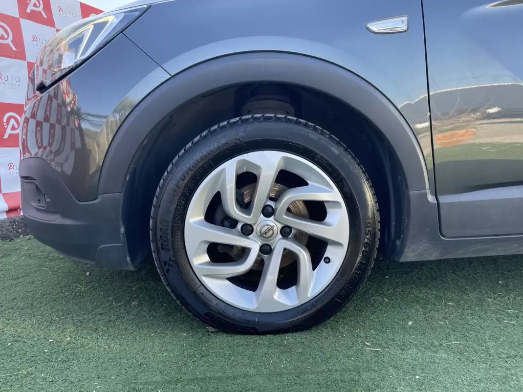 Opel Crossland X 2018 - 11490 EUR, 157660 km - AUTO.MOTO.pt - 157660km - foto 7 de 20