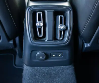 Volvo XC 40 2022 - 24990 EUR, 159000 km - 159000km - foto 44 de 54