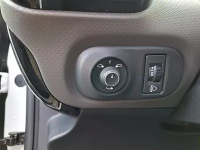 Citroën C4 Cactus 2019 - 15500 EUR, 56000 km - AUTO.MOTO.pt - 56000km - foto 20 de 26