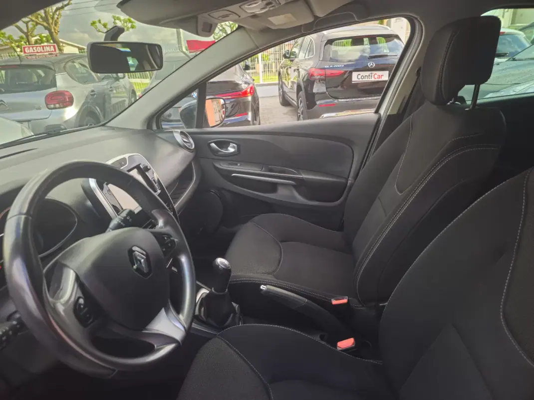 Renault Clio 2016 - 8990 EUR, 152000 km - AUTO.MOTO.pt - 152000km - foto 8 de 14