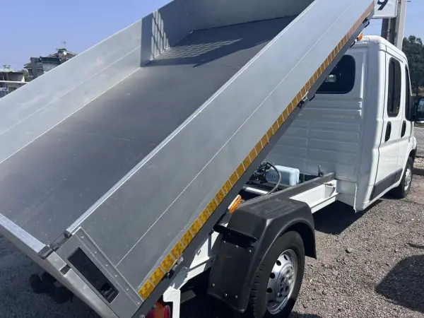 Peugeot Boxer 2013 - 18500 EUR, 96000 km - AUTO.MOTO.pt - 96000km - foto 8 de 14