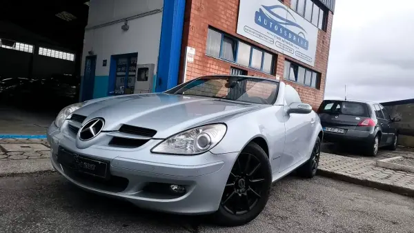 Mercedes-Benz SLK 200 2006 - 13900 EUR, 173000 km - AUTO.MOTO.pt - 173000km - foto 10 de 18