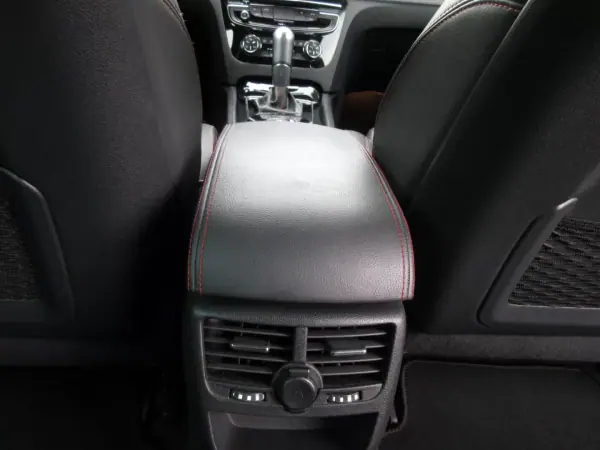 Peugeot 508 SW 2018 - 16990 EUR, 162000 km - AUTO.MOTO.pt - 162000km - foto 42 de 62