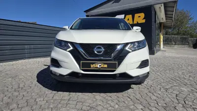 Nissan Qashqai 2019 - 18990 EUR, 110000 km - AUTO.MOTO.pt - 110000km - foto 12 de 31