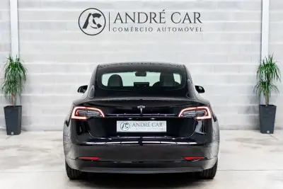 Tesla Model 3 2021 - 26450 EUR, 64959 km - AUTO.MOTO.pt - 64959km - foto 8 de 53