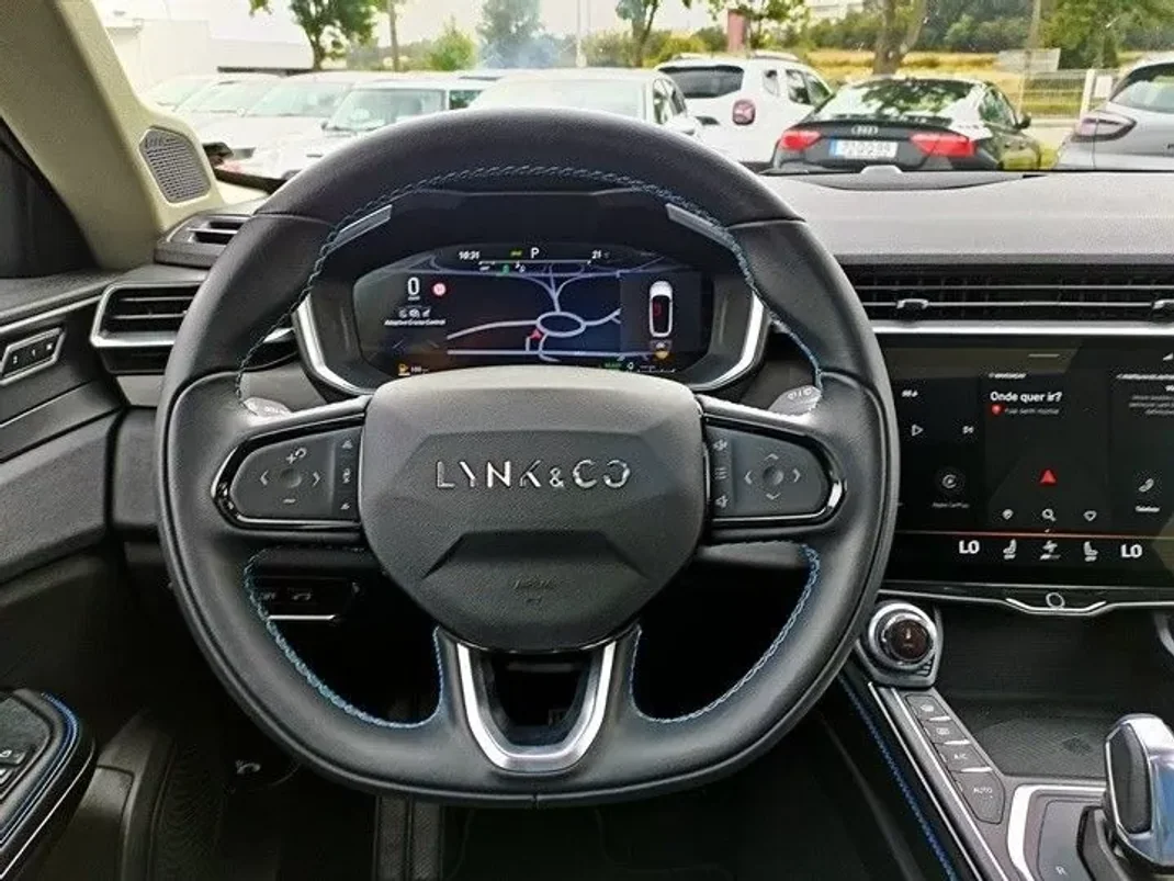 Lynk & Co 1 2022 - 29000 EUR, 29500 km - AUTO.MOTO.pt - 29500km - foto 17 de 30