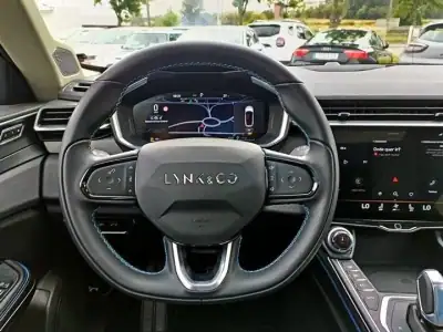 Lynk & Co 1 2022 - 29000 EUR, 29500 km - AUTO.MOTO.pt - 29500km - foto 17 de 30